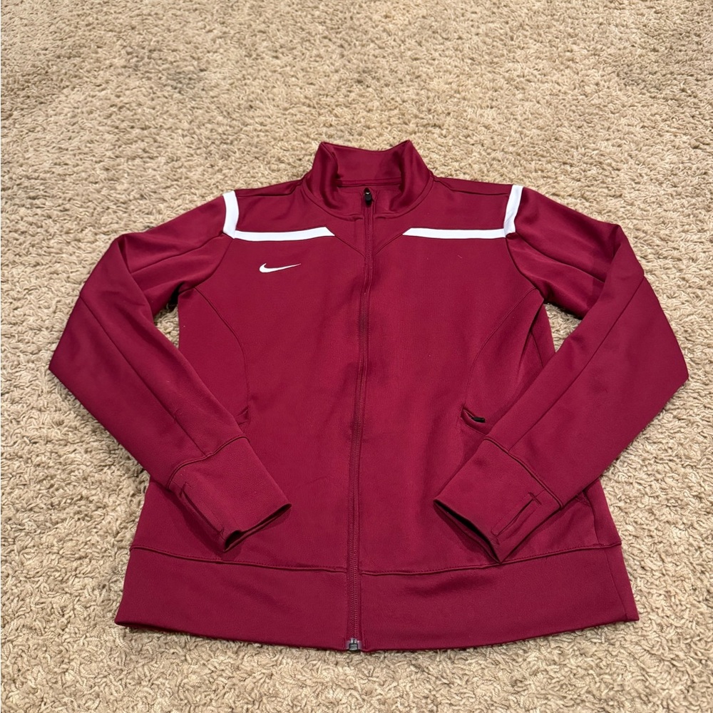 Nike Women’s zip up. Excellent condition! size M